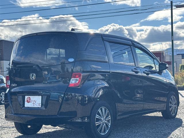 HONDA FREED SPIKE G JUST SELECTION