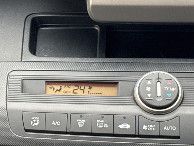 フリード G エアロ 4WD ドライブレコーダー ETC バックカメラ ナビ TV 両側スライド・片側電動 HID スマートキー 電動格納ミラー 3列シート ウォークスルー AT アルミホイール CD USB(9枚目)