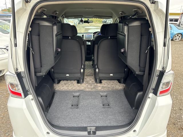 フリード G エアロ 4WD ドライブレコーダー ETC バックカメラ ナビ TV 両側スライド・片側電動 HID スマートキー 電動格納ミラー 3列シート ウォークスルー AT アルミホイール CD USB(50枚目)