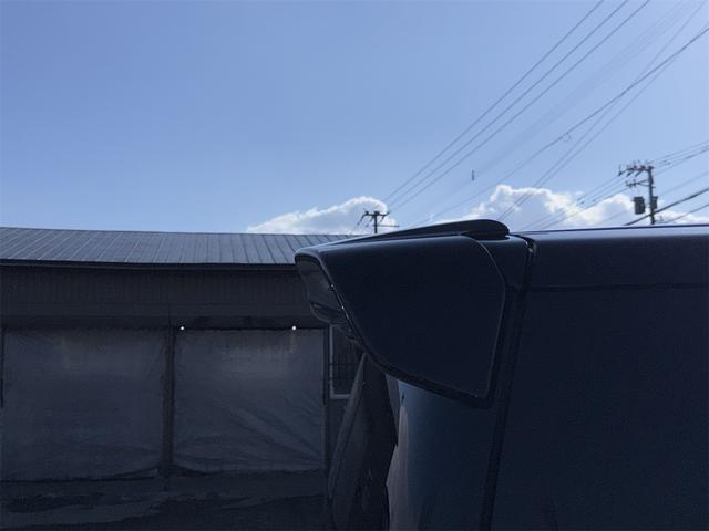 ステップワゴンスパーダ Ｚ　クールスピリット　インターナビ　セレクション　４ＷＤ　ＥＴＣ　バックカメラ　ナビ　ＴＶ　オートクルーズコントロール　両側電動スライドドア　ＨＩＤ　スマートキー　アイドリングストップ　電動格納ミラー　３列シート　ＣＶＴ　アルミホイール　ＣＤ（25枚目）