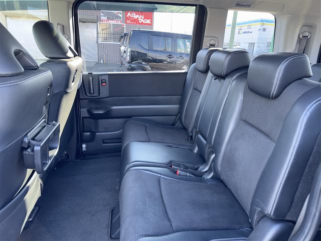 ステップワゴンスパーダ Ｚ　クールスピリット　インターナビ　セレクション　４ＷＤ　ＥＴＣ　バックカメラ　ナビ　ＴＶ　オートクルーズコントロール　両側電動スライドドア　ＨＩＤ　スマートキー　アイドリングストップ　電動格納ミラー　３列シート　ＣＶＴ　アルミホイール　ＣＤ（38枚目）