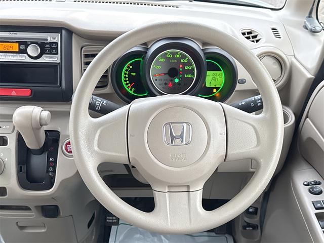 Ｎ－ＢＯＸ Ｇ　４ＷＤ　両側スライドドア　スマートキー　アイドリングストップ　電動格納ミラー　ベンチシート　ＣＶＴ　盗難防止システム　ＡＢＳ　ＥＳＣ　ＣＤ　ミュージックプレイヤー接続可　アルミホイール　衝突安全ボディ（3枚目）