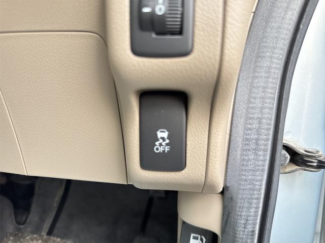 Ｎ－ＢＯＸ Ｇ　４ＷＤ　両側スライドドア　スマートキー　アイドリングストップ　電動格納ミラー　ベンチシート　ＣＶＴ　盗難防止システム　ＡＢＳ　ＥＳＣ　ＣＤ　ミュージックプレイヤー接続可　アルミホイール　衝突安全ボディ（8枚目）