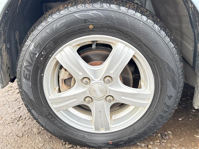 Ｎ－ＢＯＸ Ｇ　４ＷＤ　両側スライドドア　スマートキー　アイドリングストップ　電動格納ミラー　ベンチシート　ＣＶＴ　盗難防止システム　ＡＢＳ　ＥＳＣ　ＣＤ　ミュージックプレイヤー接続可　アルミホイール　衝突安全ボディ（19枚目）