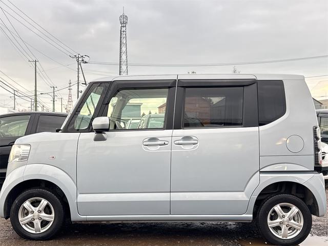 Ｎ－ＢＯＸ Ｇ　４ＷＤ　両側スライドドア　スマートキー　アイドリングストップ　電動格納ミラー　ベンチシート　ＣＶＴ　盗難防止システム　ＡＢＳ　ＥＳＣ　ＣＤ　ミュージックプレイヤー接続可　アルミホイール　衝突安全ボディ（29枚目）