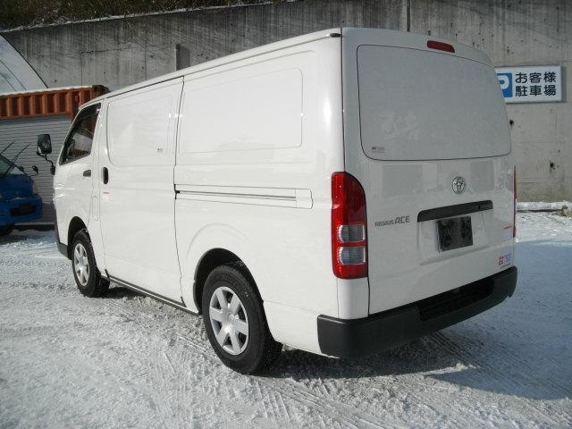 保冷バン3.0DTロング 4WD ETC 盗難防止(8枚目)