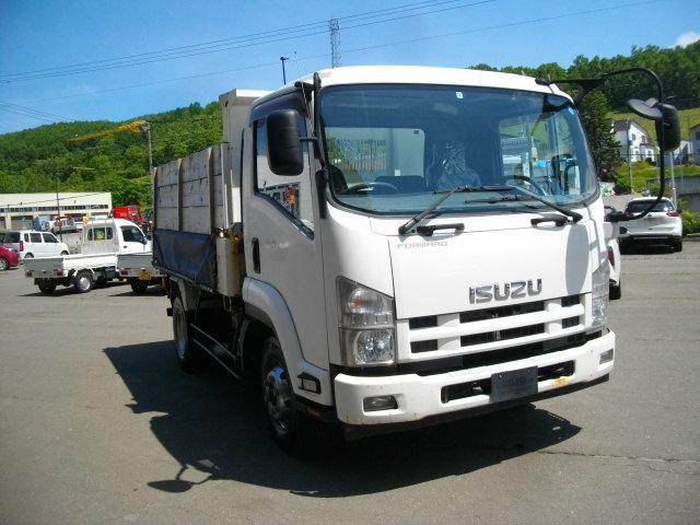 フォワード ４ｔダンプ　最大積載３５５ｋｇ　ＭＴ車　ＥＴＣ　後輪ダブル　木製あおり　新明和（12枚目）