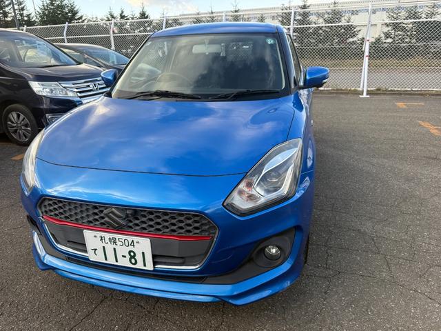 スイフト ハイブリッドRS 4WD(3枚目)