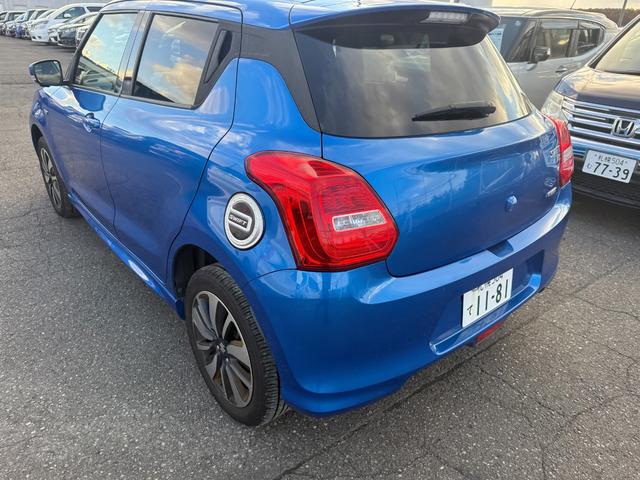 スイフト ハイブリッドRS 4WD(8枚目)