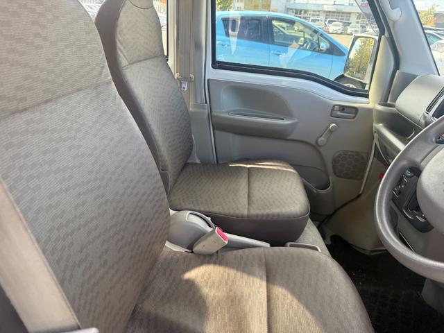 ＮＶ１００クリッパーバン ＤＸ　４ＷＤ（16枚目）