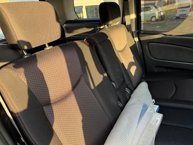 セレナ ハイウェイスター Jパッケージ 4WD(28枚目)