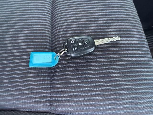 ヴォクシー Ｘ　４ＷＤ（18枚目）