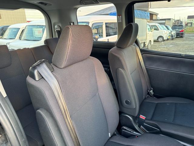 ヴォクシー Ｘ　４ＷＤ（24枚目）