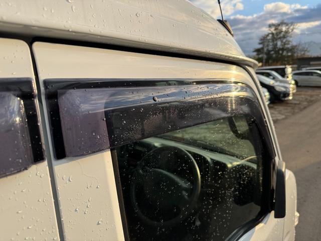 ☆雨の日も大活躍なドアバイザー完備です☆