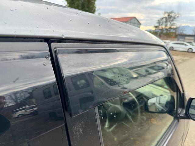 ☆雨の日も大活躍なドアバイザー完備です☆