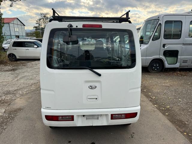 ハイゼットカーゴ スペシャル　４ＷＤ（8枚目）