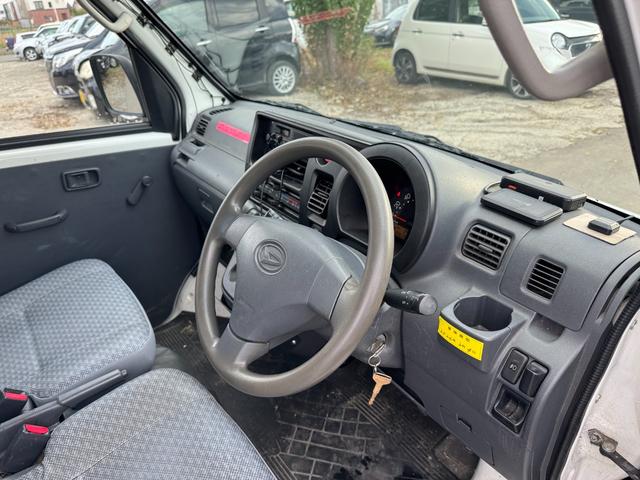 ハイゼットカーゴ スペシャル　４ＷＤ（22枚目）