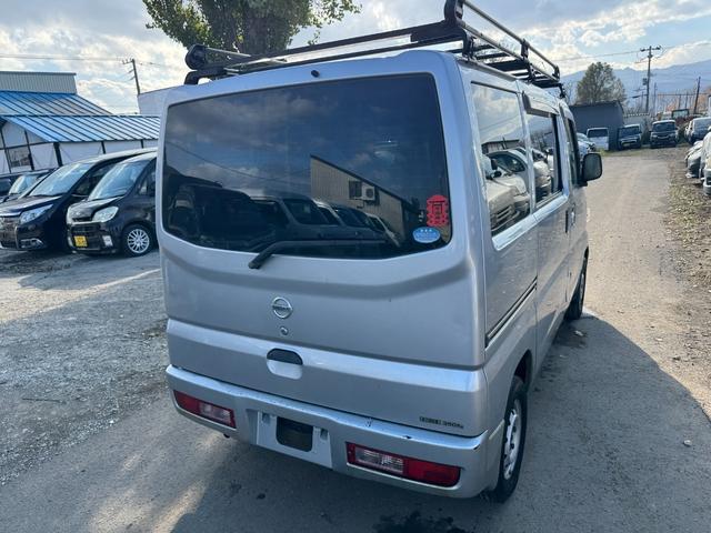 NV100クリッパーバン DX 4WD(9枚目)