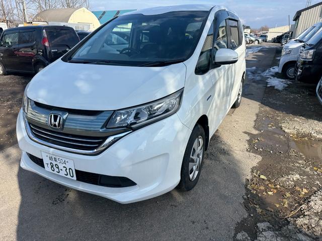 フリードハイブリッド ハイブリッド・Ｇホンダセンシング　４ＷＤ（4枚目）