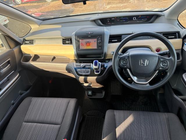 フリードハイブリッド ハイブリッド・Ｇホンダセンシング　４ＷＤ（11枚目）