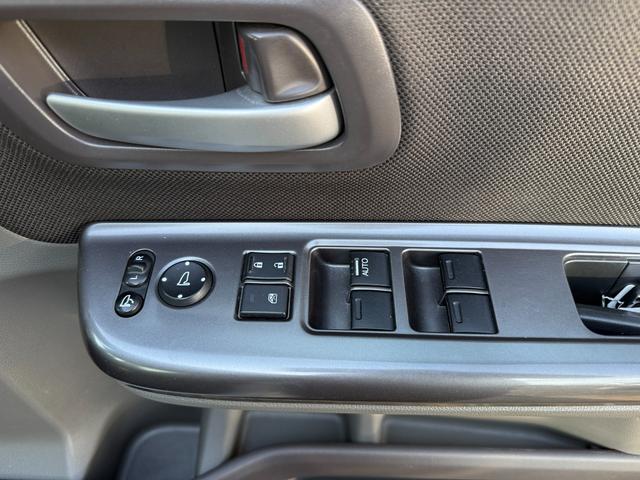 フリードハイブリッド ハイブリッド・Ｇホンダセンシング　４ＷＤ（28枚目）