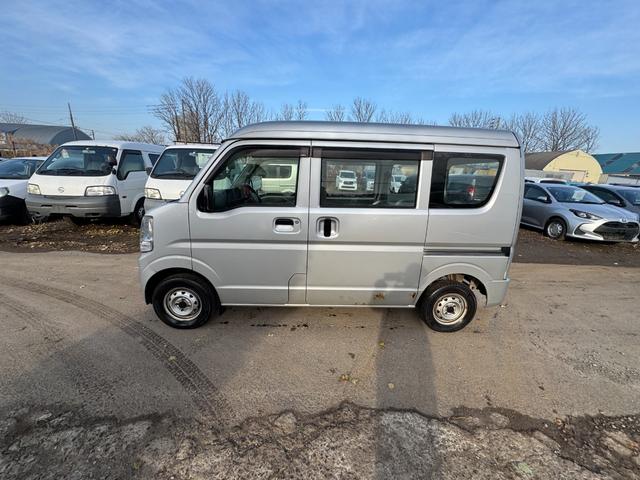 NV100クリッパーバン DX 4WD(3枚目)