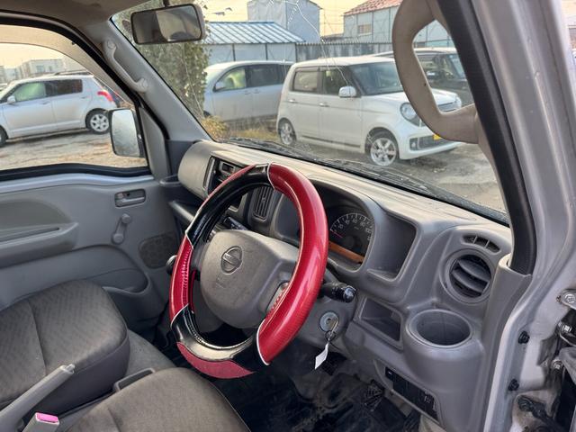 NV100クリッパーバン DX 4WD(17枚目)