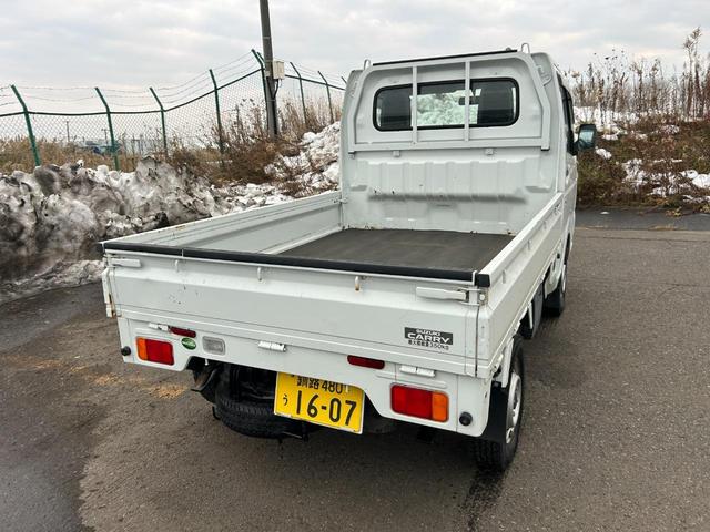 キャリイトラック ＫＣエアコン・パワステ　４ＷＤ（8枚目）