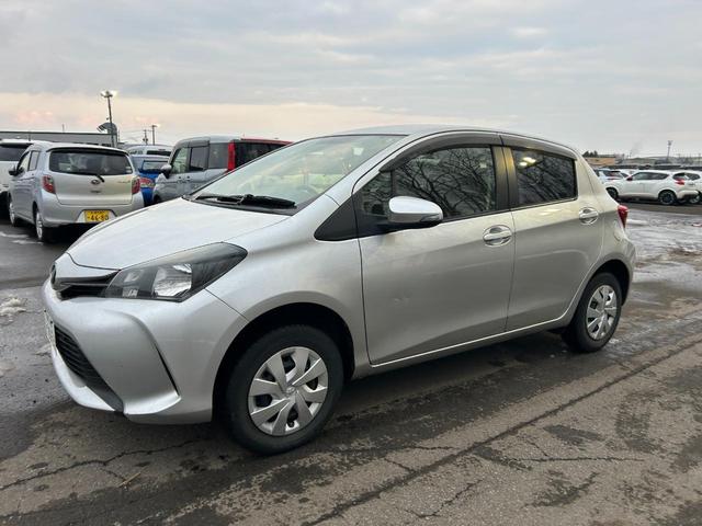 ヴィッツ F 4WD(4枚目)