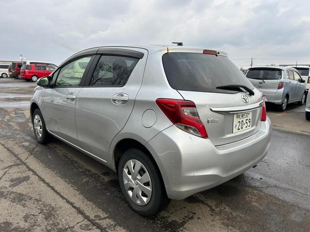 ヴィッツ F 4WD(6枚目)