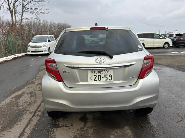 ヴィッツ F 4WD(7枚目)