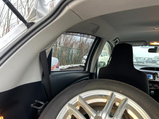 ヴィッツ F 4WD(20枚目)