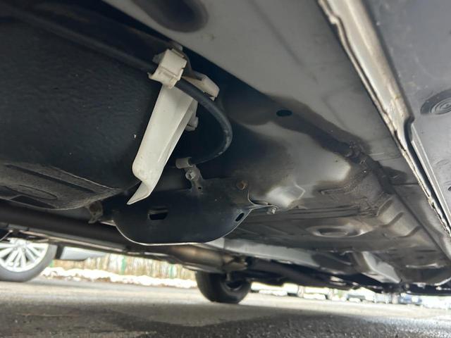 ヴィッツ F 4WD(37枚目)