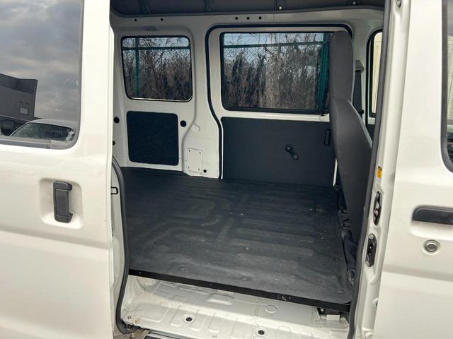 ハイゼットカーゴ 2シーターSAIII ハイルーフ 4WD(12枚目)