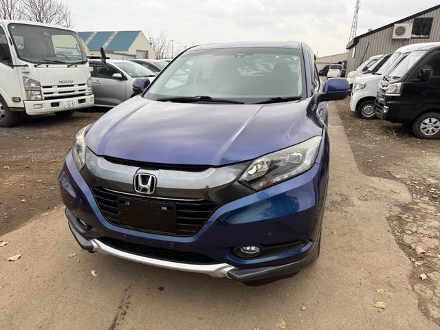 ヴェゼル ハイブリッドX・Lパッケージ 4WD(3枚目)