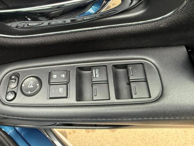 ヴェゼル ハイブリッドX・Lパッケージ 4WD(32枚目)