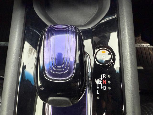 ヴェゼル ハイブリッドX・Lパッケージ 4WD(35枚目)