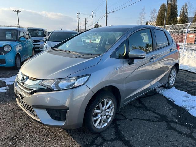 フィットハイブリッド Fパッケージ 4WD(4枚目)