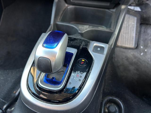 フィットハイブリッド Fパッケージ 4WD(25枚目)