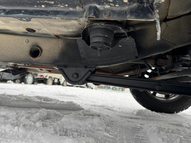 ジムニー ランドベンチャー　４ＷＤ（28枚目）