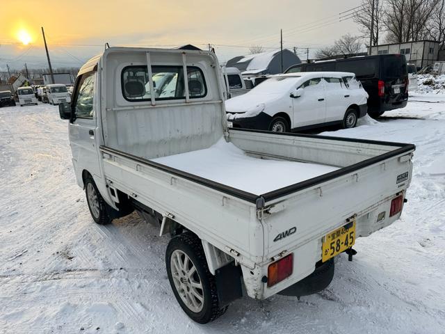 ハイゼットトラック エアコン・パワステ　スペシャル　４ＷＤ（7枚目）