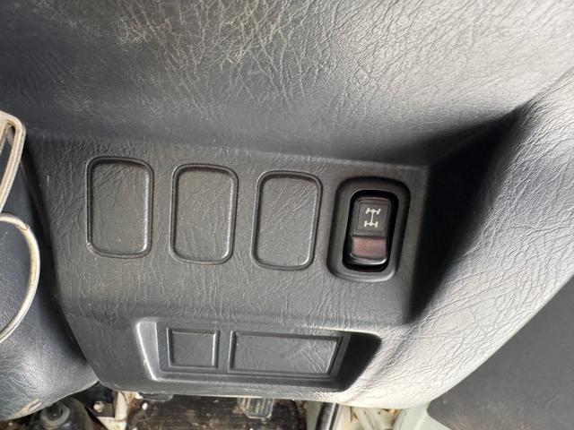 ハイゼットトラック エアコン・パワステ　スペシャル　４ＷＤ（18枚目）