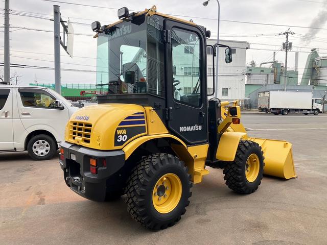 日本 　コマツ　中古　ホイールローダ　ＷＡ３０－６Ｅ０（3枚目）