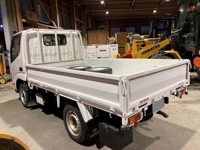 ダイナトラック 中古　４ＷＤ　平ボディ（4枚目）