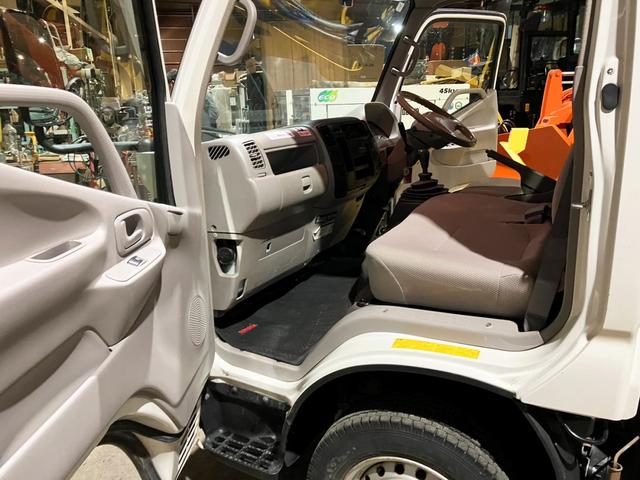 ダイナトラック 中古　４ＷＤ　平ボディ（17枚目）