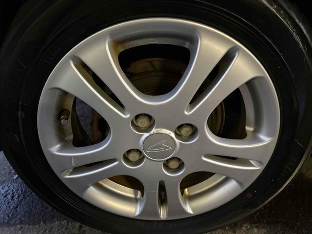 ムーヴ Ｘリミテッド　４ＷＤ　バックカメラ　ナビ　ＴＶ　スマートキー　アイドリングストップ　ベンチシート　ＣＶＴ　盗難防止システム　ＡＢＳ　ＣＤ　ミュージックプレイヤー接続可　アルミホイール　衝突安全ボディ　エアコン（20枚目）