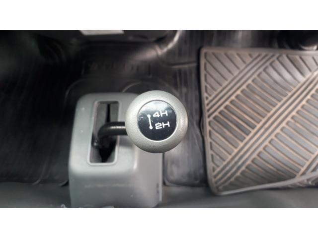 バネットバン 　４ＷＤ（切り替え付き）　２／５人乗り　車検９年１月　ナビ＆ＴＶ付　夏冬タイヤ付　４ＷＤ切り替付き　２／５人乗り　ＡＢＳ　エアコン夏冬タイヤ付き（8枚目）