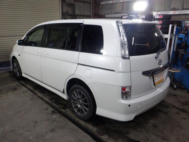 アイシス プラタナ 4WD ナビ TV B/T Bカメラ パワスラ スマートキー プッシュスタート ETC 社外エンスタ クリアランスソナー リアヒーター 寒冷地仕様 フォグランプ オートエアコン 社外AW(11枚目)