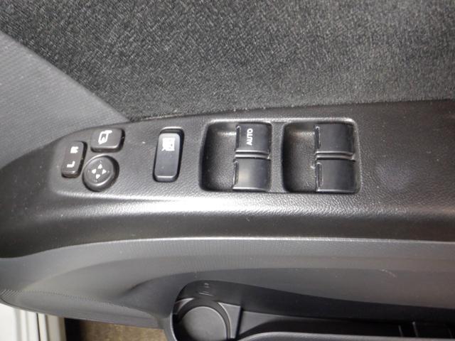 ソリオバンディット ベースグレード　４ＷＤ　ナビ　フルセグＴＶ　ＵＳＢ接続　バックカメラ　サイドカメラ　シートヒーター　両側パワスラ　１００Ｖ電源　ＨＩＤ　フォグランプ　ドアバイザー　スマートキー　プッシュスタート（35枚目）