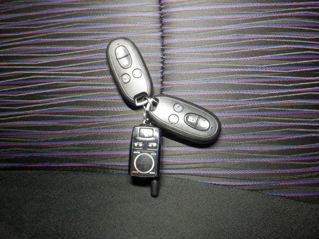 ソリオバンディット ベースグレード　４ＷＤ　ナビ　フルセグＴＶ　ＵＳＢ接続　バックカメラ　サイドカメラ　シートヒーター　両側パワスラ　１００Ｖ電源　ＨＩＤ　フォグランプ　ドアバイザー　スマートキー　プッシュスタート（80枚目）